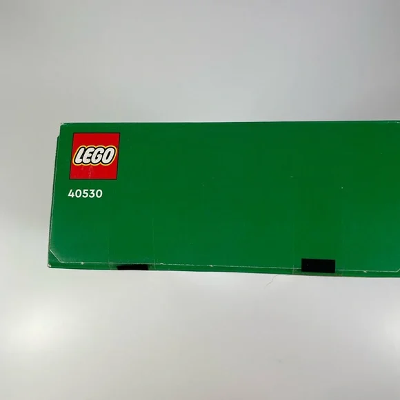 LEGO Jane Goodall Tribute Set 40530- Retired - New in Box - Factory sealed - Picture 6 of 6